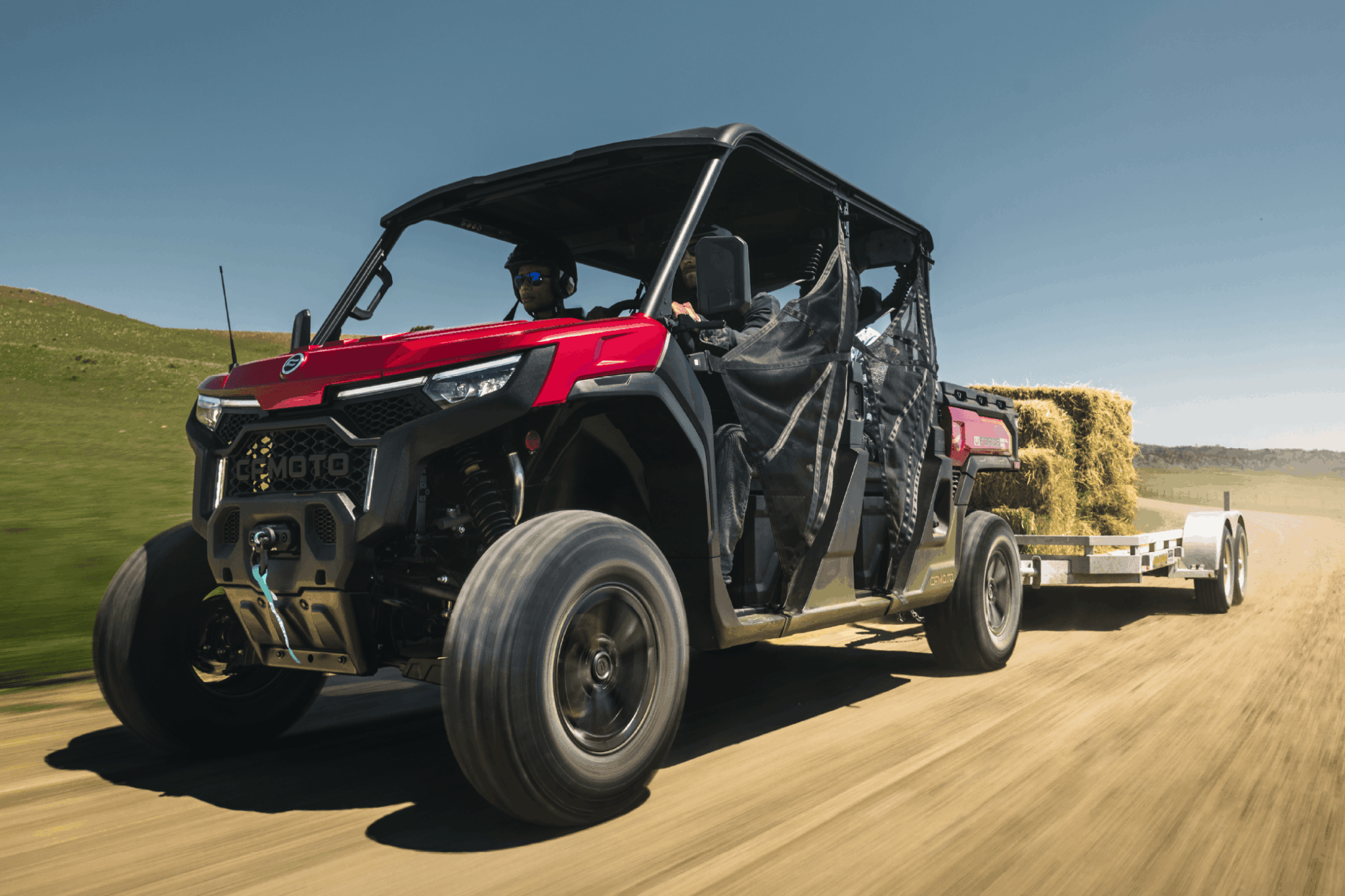 https://assets.cfmoto.ca/production/Blogs/Image_article_1-UFORCE_Farming.png